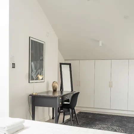 Bob W Koti Ullanlinna Aparthotel 4*